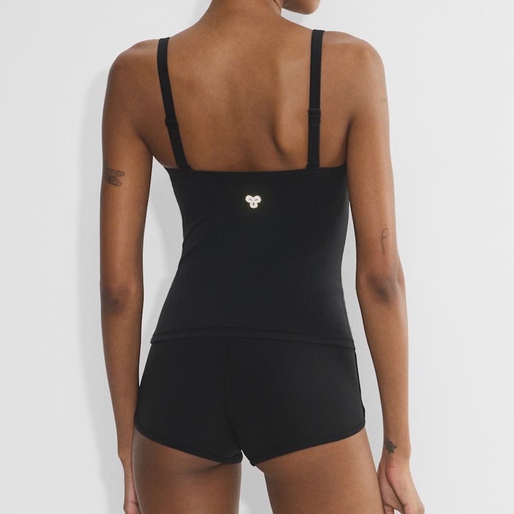Aritzia Golden BUTTER Tumbler Tank - Picture 3 of 6